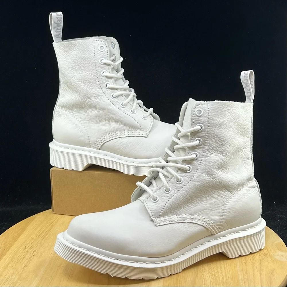 Doc Dr. Martens Smooth Leather Combat Boots Triple White 8-eyelets USA Multi Sz - Picture 1 of 9